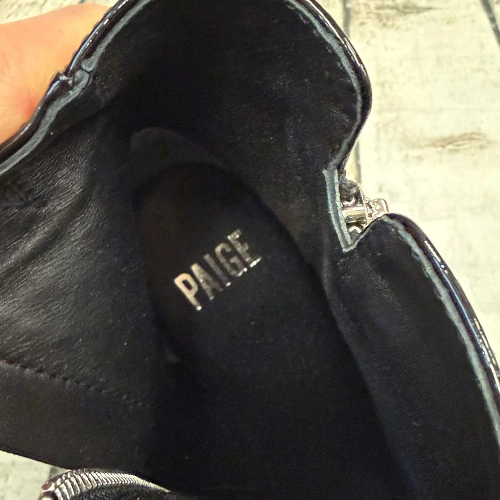 PAIGE Cleo Black Patent Leather Ankle Booties Size 8.5 NEW Women’s Boots Shoes